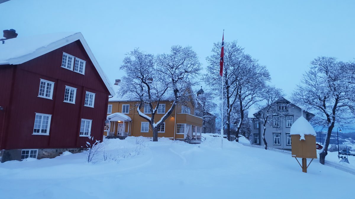 VI ER ANKOMMET HADELAND